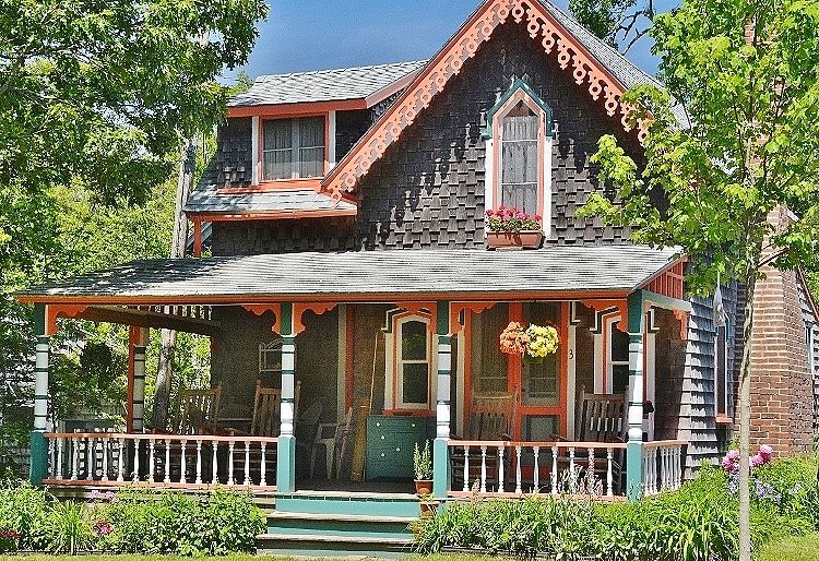 gingerbread cottage